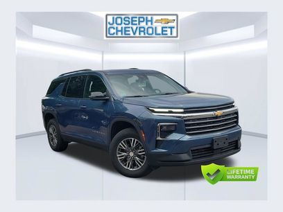 Used 2026 Chevrolet Traverse LT