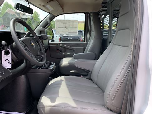 New 2025 Chevrolet Express 2500 w/ Driver Convenience Package image 9