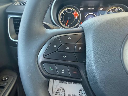 Used 2022 Jeep Cherokee Trailhawk w/ Comfort/Convenience Group AWD/4WD image 18