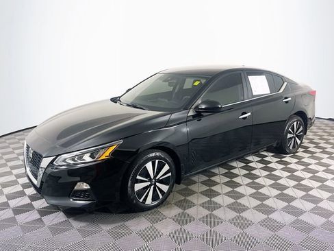 Used 2022 Nissan Altima 2.5 SV image 4