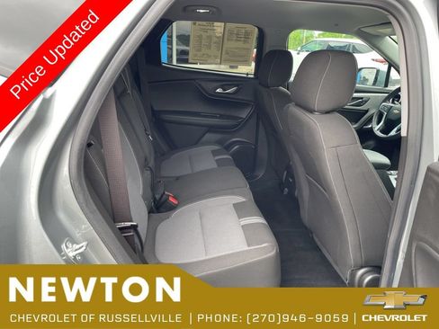 Used 2024 Chevrolet Blazer LT w/ Convenience Package FWD image 26