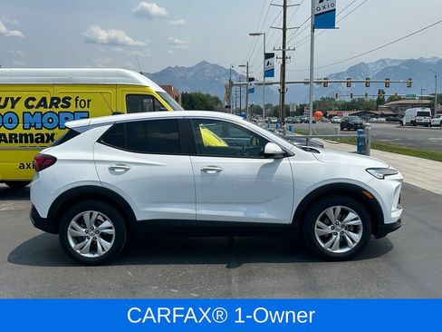 Used 2024 Buick Encore GX Preferred FWD image 2