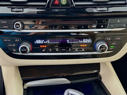 Used 2017 BMW 530i image 16