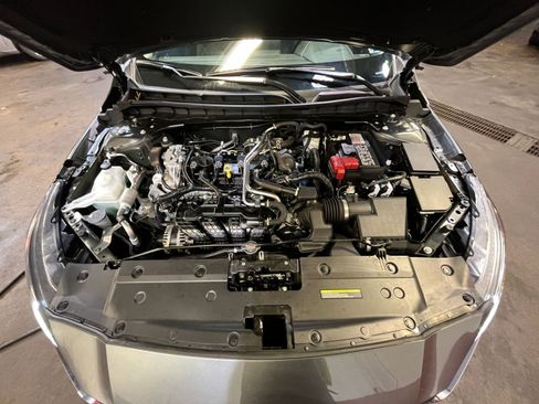 Used 2025 Nissan Altima 2.5 SV image 32