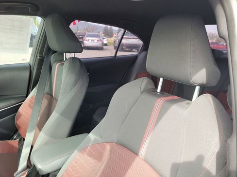 Used 2024 Toyota Corolla SE image 16