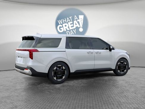 New 2026 Kia Carnival EX FWD image 6