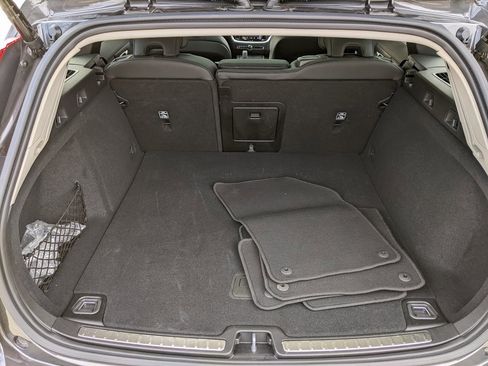 Used 2025 Volvo V60 B5 Cross Country Plus image 26