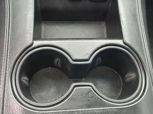 Used 2017 GMC Yukon SLT w/ Open Road Package image 40