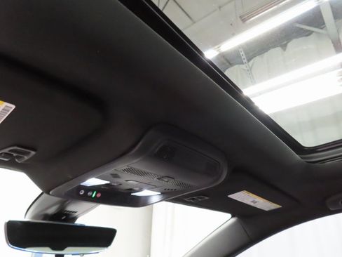 Used 2022 Cadillac XT5 Sportv w/ Technology Package image 25