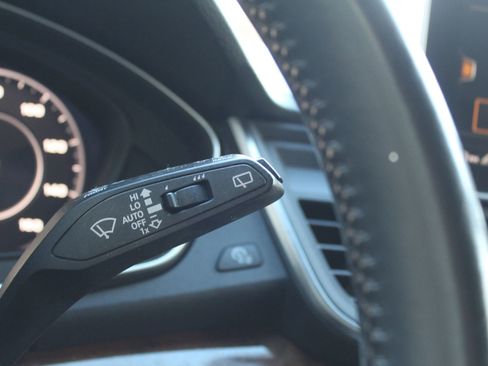 Used 2018 Audi Q5 2.0T Premium Plus w/ Premium Plus Package image 30