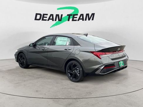 New 2026 Hyundai Elantra SEL Sport Premium FWD image 5