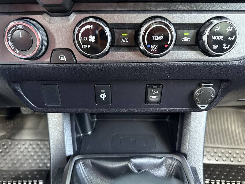 Used 2017 Toyota Tacoma TRD Off-Road w/ Tow Package AWD/4WD image 30