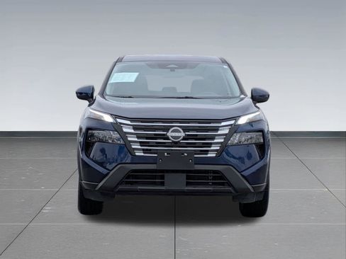 Used 2025 Nissan Rogue SV image 9