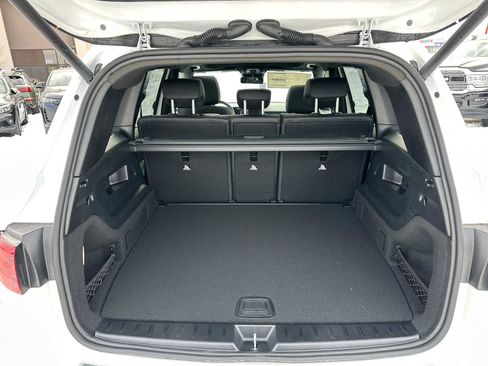 New 2026 Mercedes-Benz GLB 250 4MATIC image 14