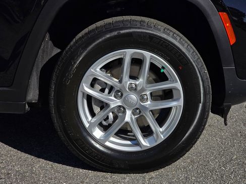 New 2025 Jeep Grand Cherokee Laredo X w/ Luxury Tech Group I image 13