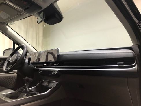 New 2026 Kia Carnival image 13