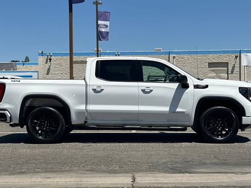 Used 2023 GMC Sierra 1500 Elevation AWD/4WD image 9