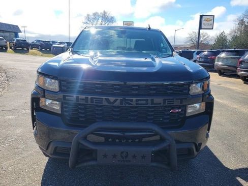 Used 2021 Chevrolet Silverado 1500 Custom Trail Boss image 2