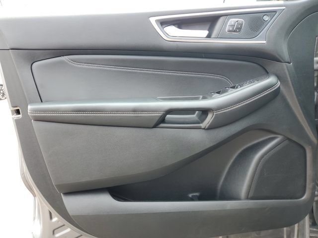 Used 2024 Ford Edge Titanium w/ Equipment Group 301A AWD/4WD image 28