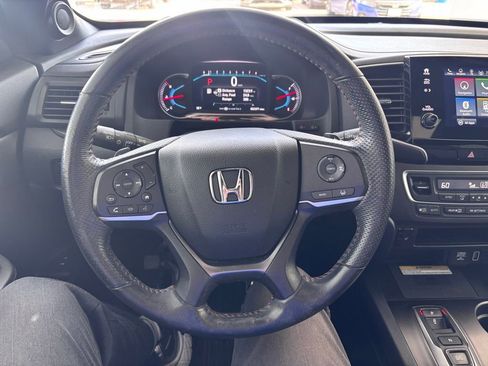 Used 2022 Honda Pilot TrailSport image 18