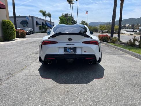 Used 2022 Toyota Supra Premium w/ Driver Assist Package image 6