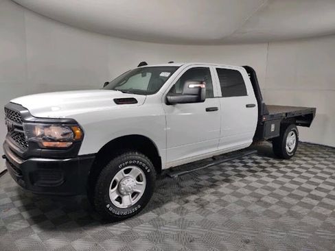 Used 2023 RAM 2500 Tradesman image 3