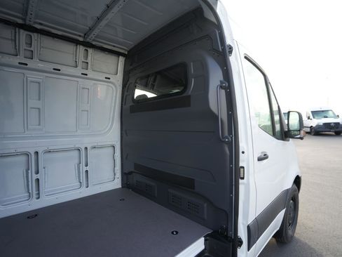New 2026 Mercedes-Benz Sprinter 2500 image 10