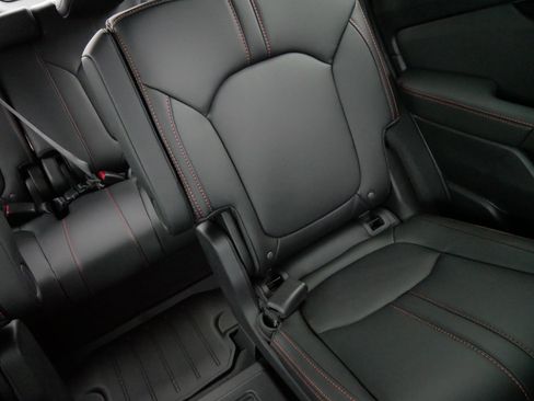 Certified 2025 Honda Pilot TrailSport image 14