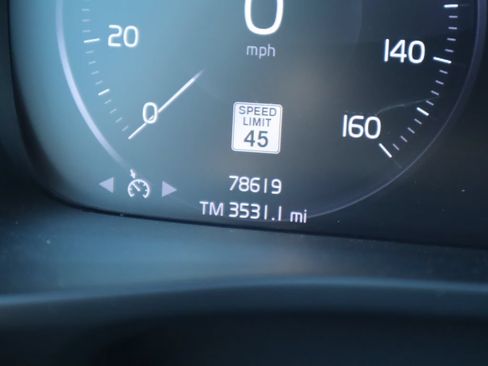 Used 2021 Volvo XC40 T5 Momentum w/ Premium Package AWD/4WD image 20