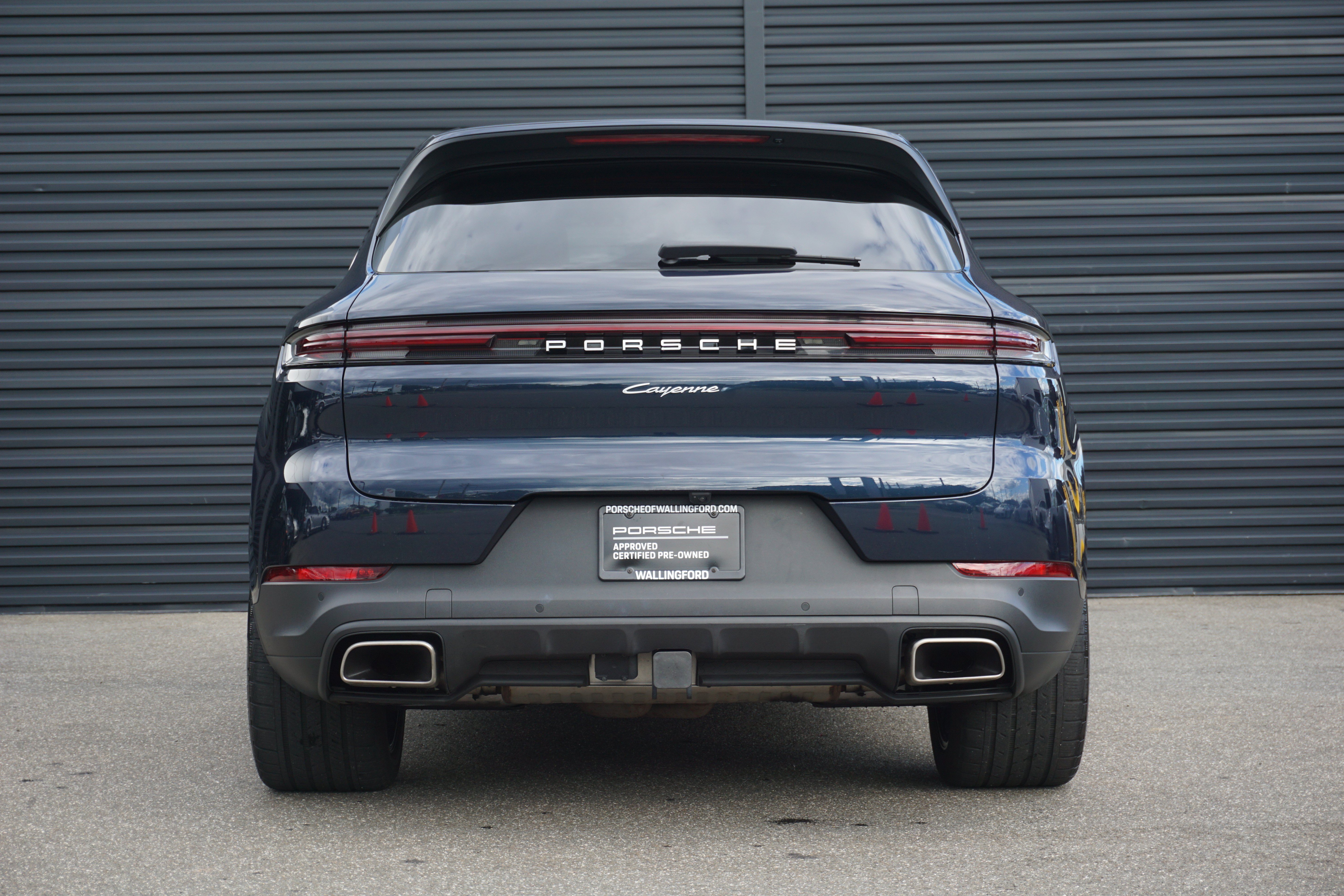 Certified 2024 Porsche Cayenne AWD/4WD image 8