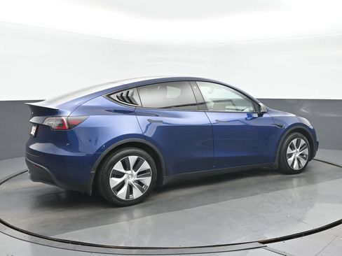 Used 2020 Tesla Model Y Long Range AWD/4WD image 3