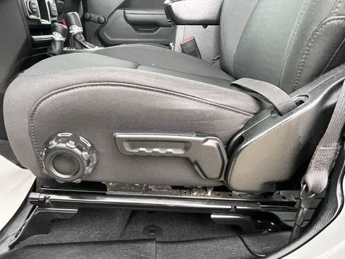 Used 2022 Jeep Gladiator Sport w/ Trailer Tow Package image 24