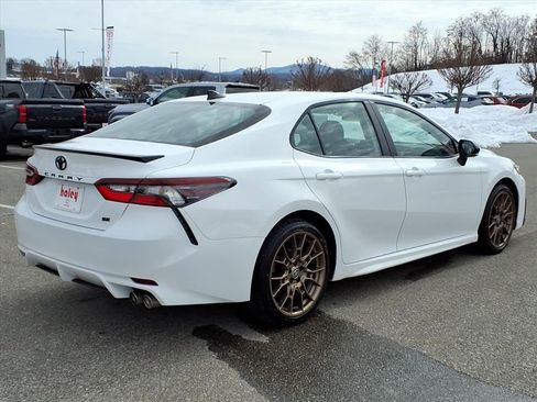 Certified 2023 Toyota Camry SE image 4