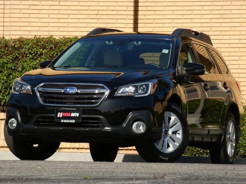 Used 2019 Subaru Outback 2.5i Premium image 2
