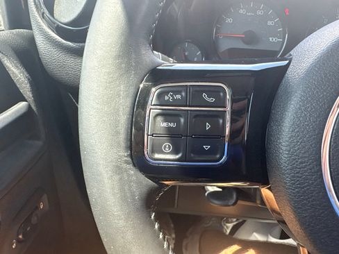 Used 2017 Jeep Wrangler Unlimited Sahara AWD/4WD image 26