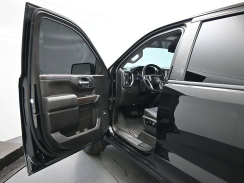 Used 2021 Chevrolet Silverado 1500 LT Trail Boss w/ Convenience Package II image 9