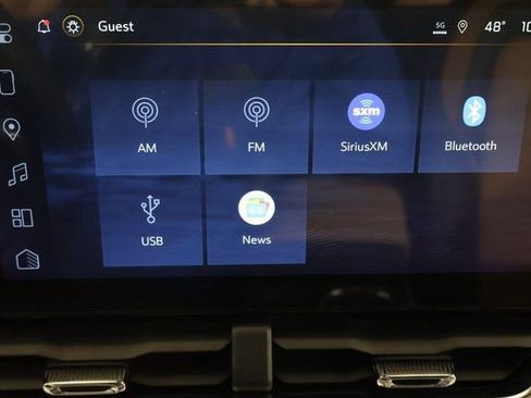 New 2026 Chevrolet Equinox ACTIV w/ Convenience Package III image 24