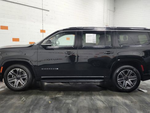 Used 2023 Jeep Wagoneer Series II image 18