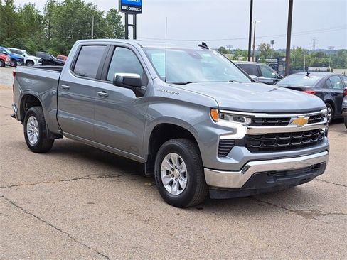 Used 2025 Chevrolet Silverado 1500 LT image 7