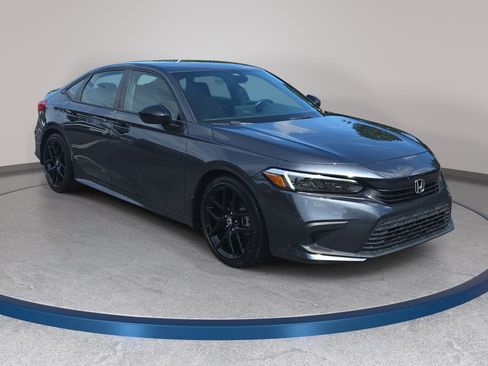Used 2024 Honda Civic Sport image 3