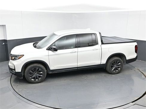 Used 2021 Honda Ridgeline Sport image 17