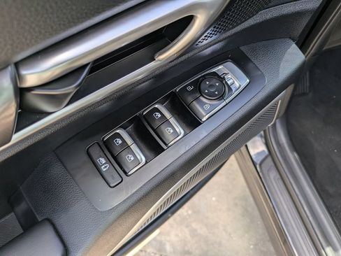 Used 2024 Kia Telluride S FWD image 20