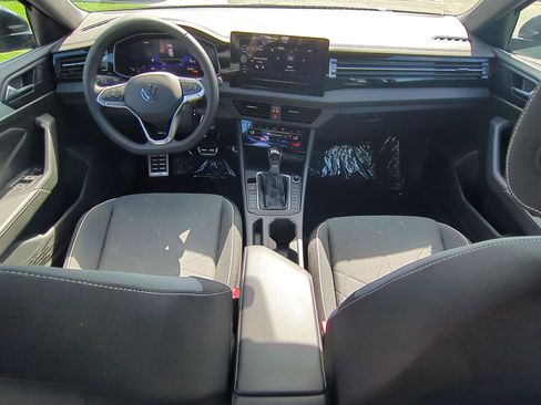 New 2025 Volkswagen Jetta Sport image 17