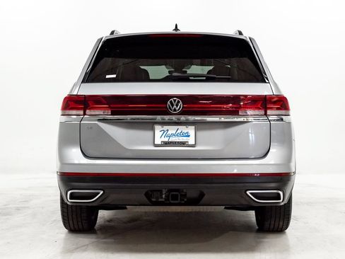 Used 2024 Volkswagen Atlas SE FWD image 32