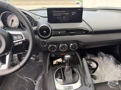 New 2026 MAZDA MX-5 Miata RF Grand Touring w/ Weather Package RWD image 15