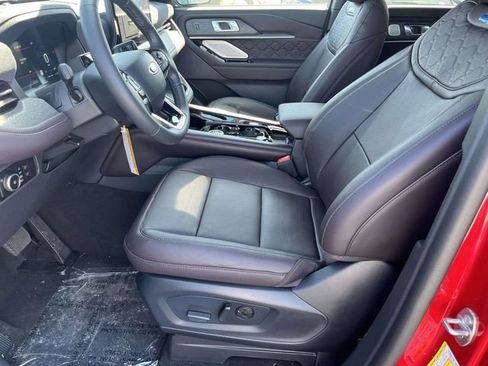 New 2026 Ford Explorer Platinum AWD/4WD image 9