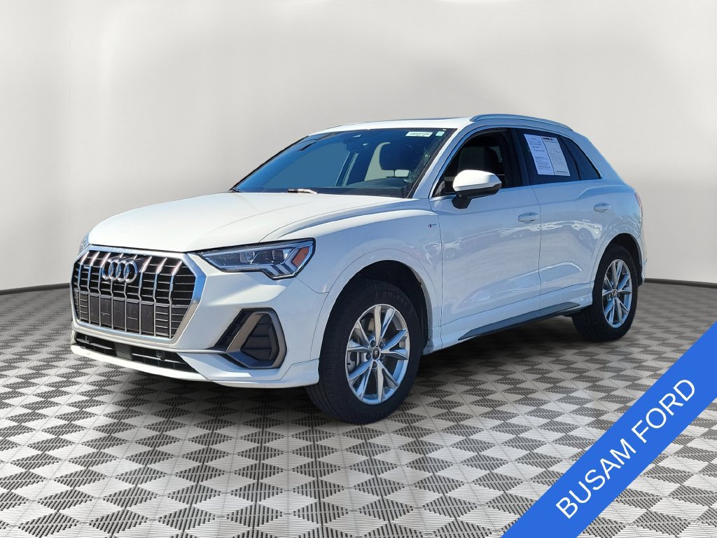 Used 2025 Audi Q3 2.0T Premium AWD/4WD image 2