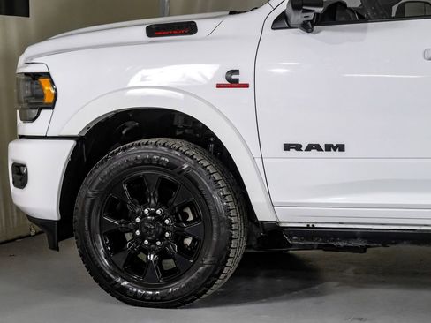 Used 2022 RAM 3500 Limited image 12