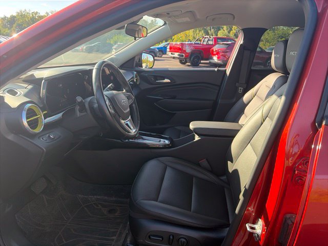 Used 2024 Chevrolet Trax ACTIV w/ Driver Confidence Package FWD image 13