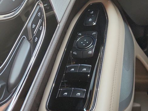 Used 2023 Lincoln Navigator Reserve AWD/4WD image 22